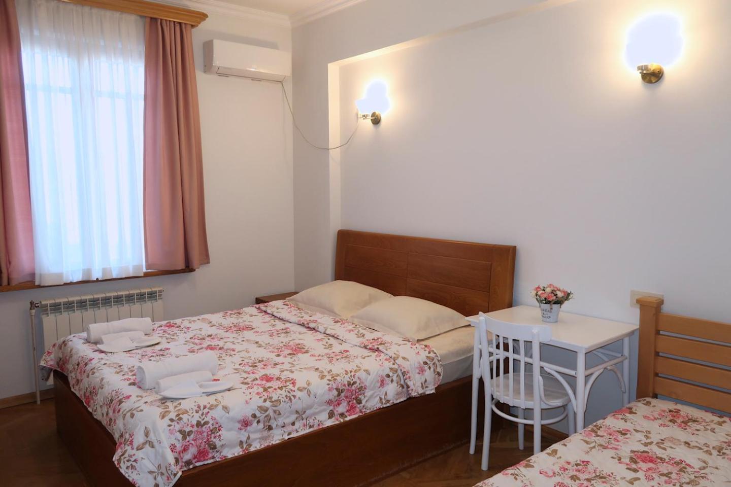 Guest House Merci 第比利斯 外观 照片